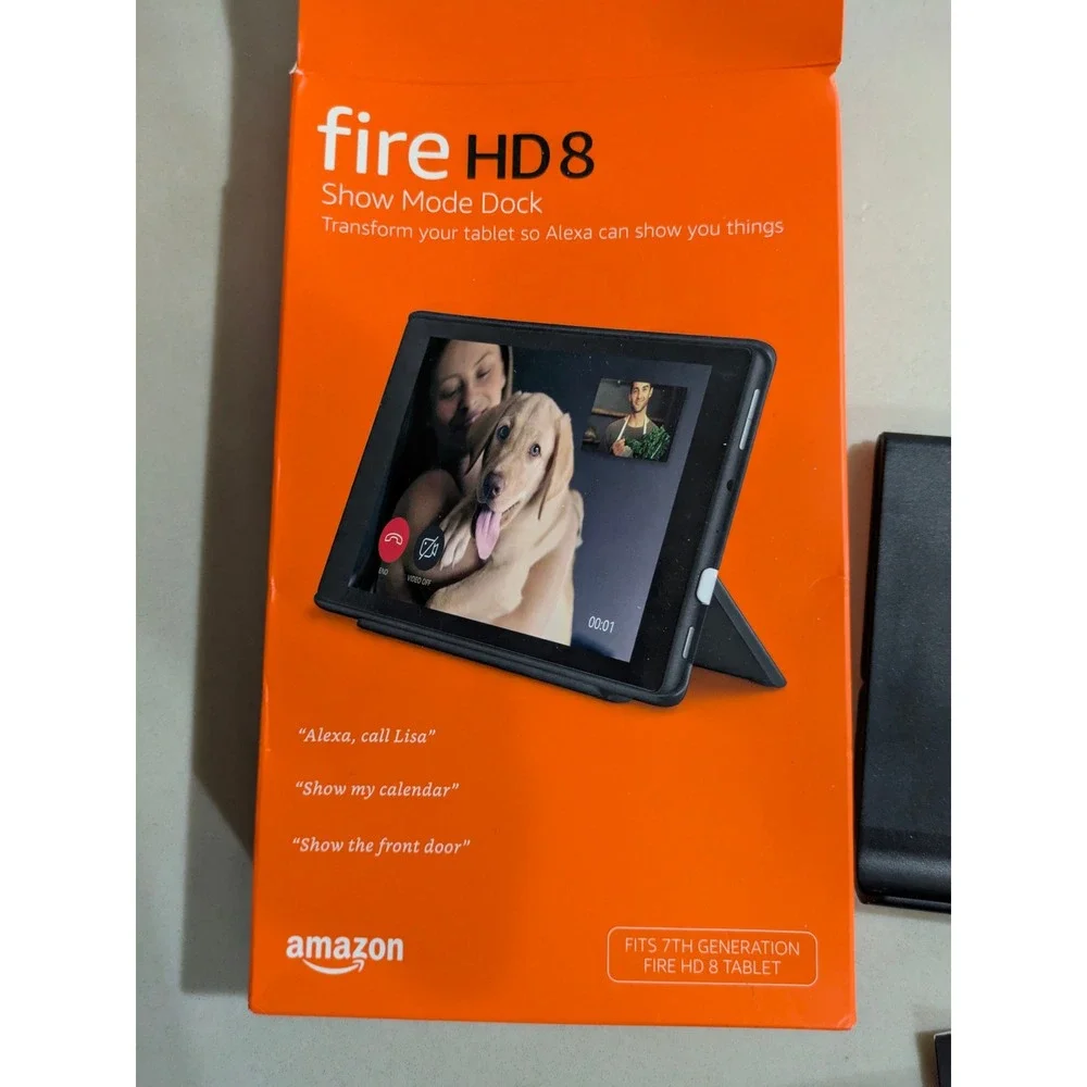 Amazon Fire‎ HD 8 (7th Gen) 32 GB, Wi-Fi, 8 in - Black + SHOW mode Dock Bundle
